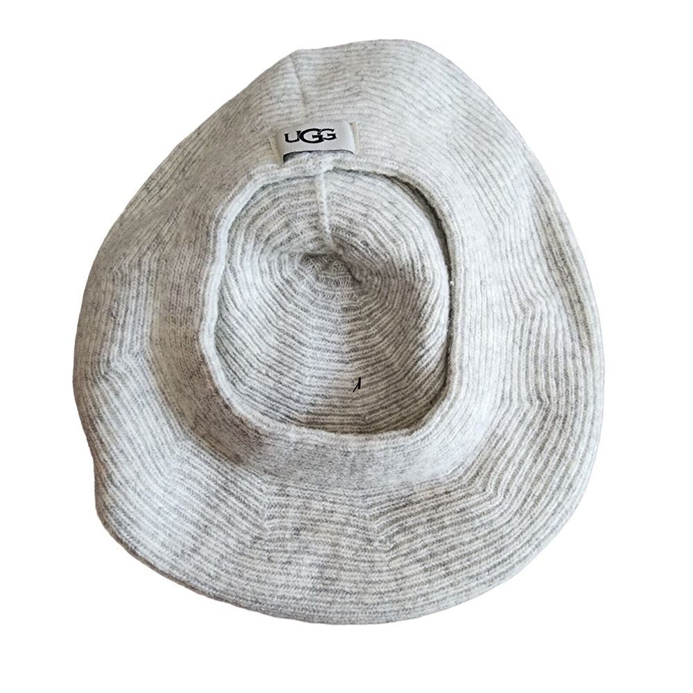 UGG 18760 Womens OS Cozy Knit Beret W/ Pom Light Grey White Ivory Body Very Soft - Picture 5 of 6